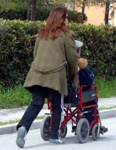 Assistenza agli anziani non autosufficienti