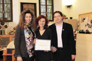 La Preside Elisabetta Pastacaldi fra Beatrice Papi e Riccardo Fagioli di Culturidea