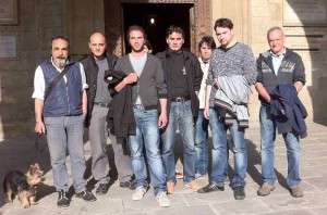 Protestarono sotto gli archi del Comune