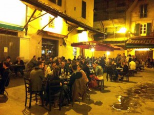 Difficile poter chiudere occhio in centro