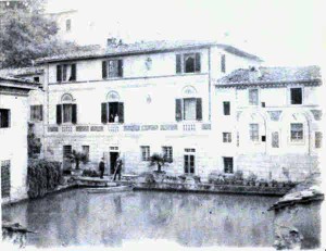Il retro dell’antica ferriera Pacini a Capostrada
