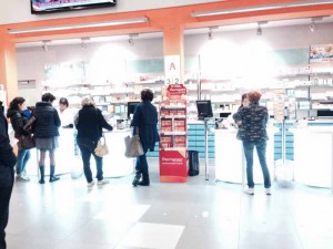 Una delle farmacie Farcom