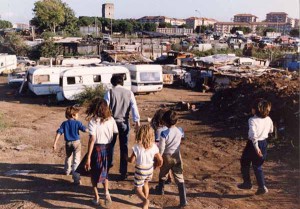 Un campo rom